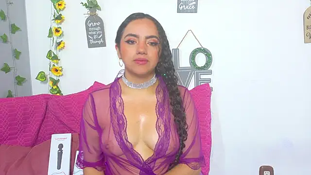 emiily_curly webcam