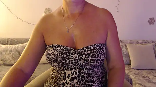 YourfantasyGiuly webcam