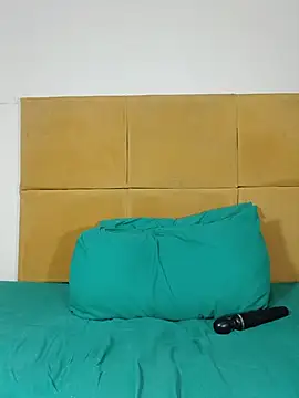 HugeTitisxx