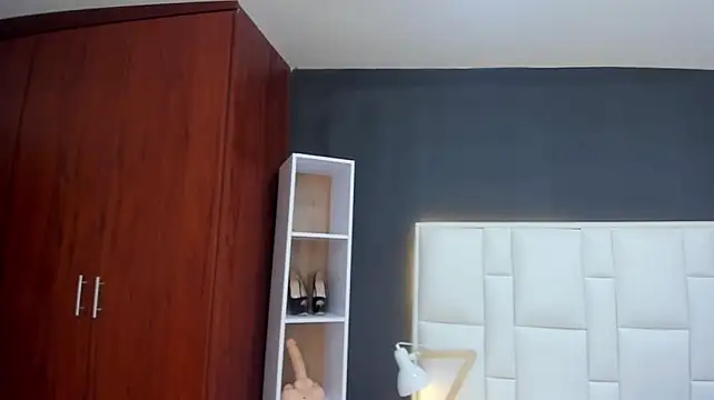 yeral2017 live cam on StripChat