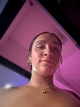 Isabella-Teen webcam