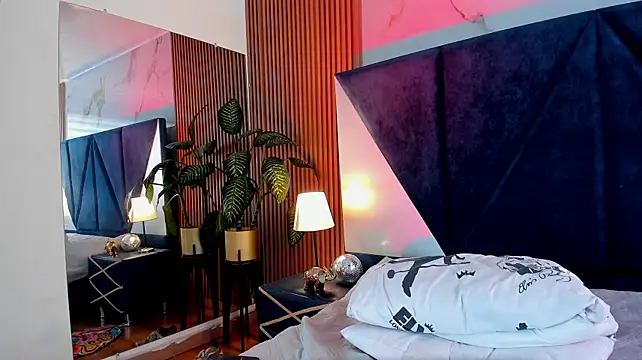 Olivia_Collinns1 webcam