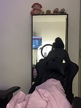 Riri_Blonde10 webcam