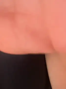 Selena_Roa live cam on StripChat