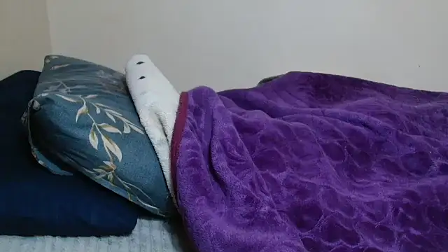 KinkyJXxX webcam