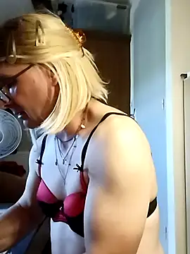 stephie83 webcam
