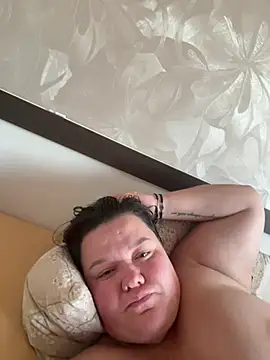 SunnyLeila2101 webcam