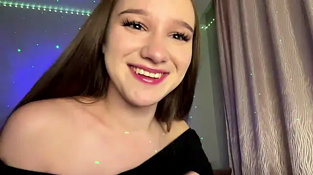 DonetteAlaya live cam on StripChat