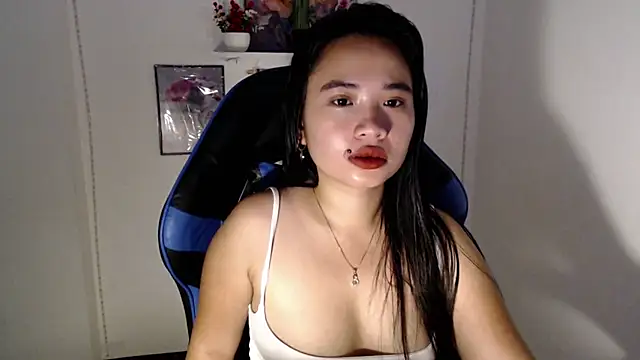 Slutty_Lauraxx webcam