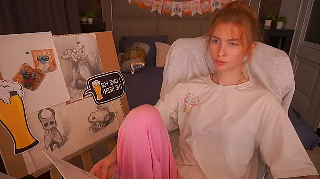 Nicol_Moonn webcam