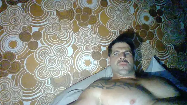 XxBigboybandxX live sex cam