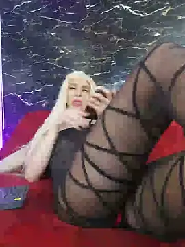 crislingery_dolli webcam