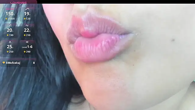 charlottekiss99 webcam