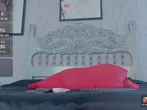 Kloe__11x webcam