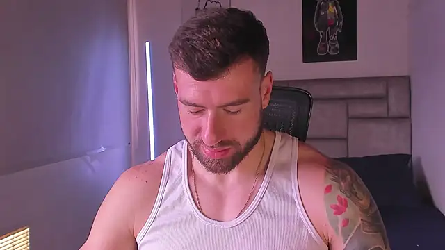 paul_rogerr webcam