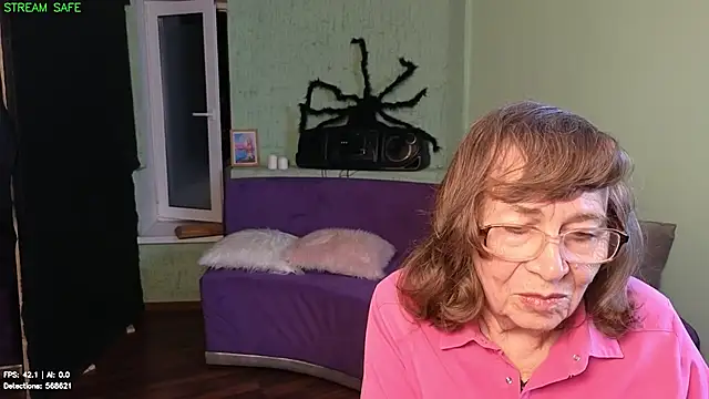 Betty_Brick webcam