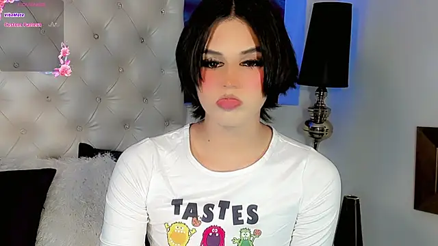 Valentiina_Foxx webcam