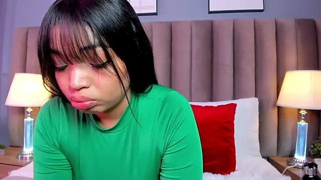 LilyFoox webcam