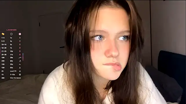 EmilyMercurial webcam