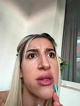 CarlaDesire webcam