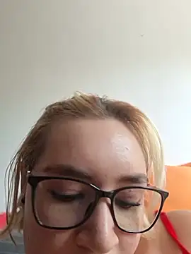 marco_and_lunaa_ webcam