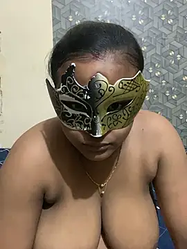 RiyaRoyal webcam