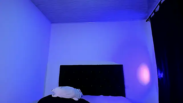 HayleyRoss_ webcam
