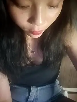 Aria_Maya webcam