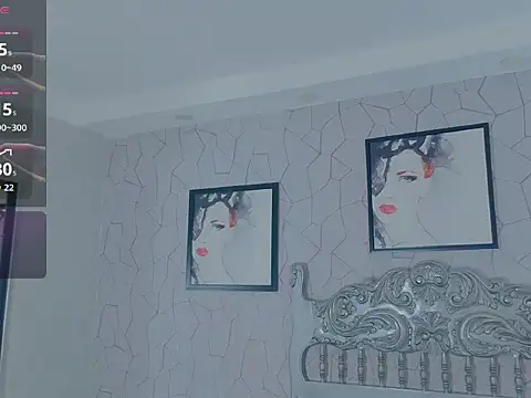 Kloe__11x webcam