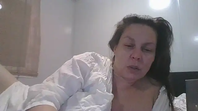 fulloferotic live cam on StripChat
