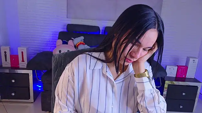 Lolitta_xxx webcam