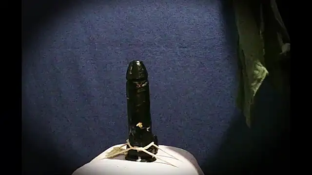 GiG69 live cam on StripChat