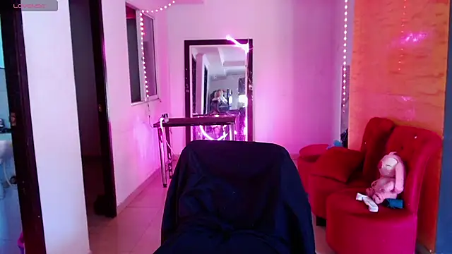 PervertedMissCloe webcam