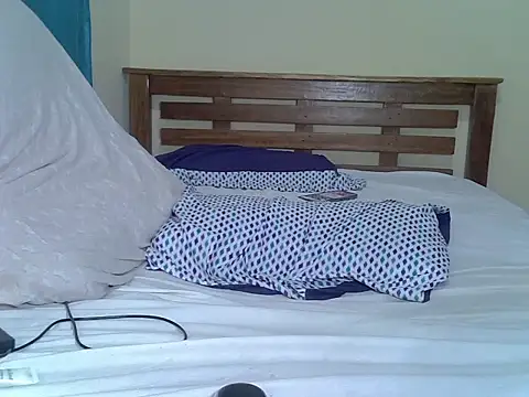 PrittyAnna webcam