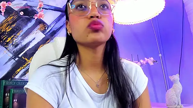 emma_brooks_ webcam