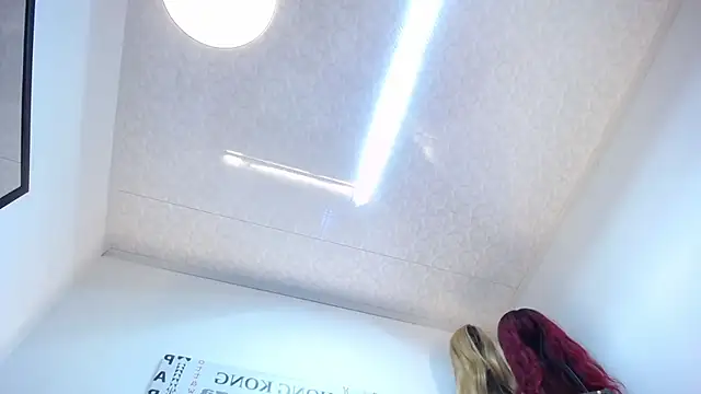 Katy_Jhomson webcam