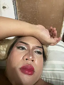 Saffarah live cam on StripChat