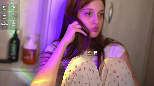 Larkin_Moone webcam
