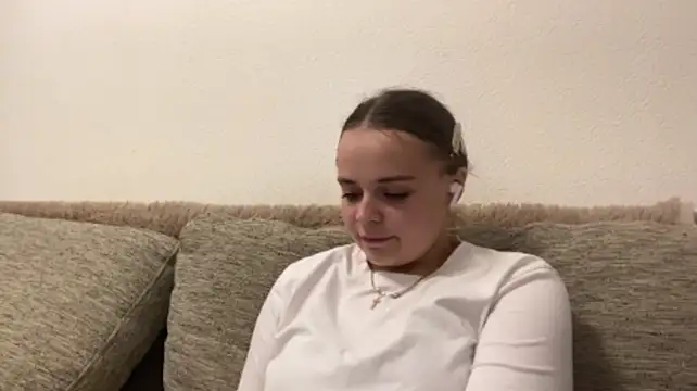 LorileeKaliszewski webcam