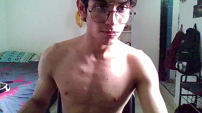 Jean_T2005 live cam on StripChat