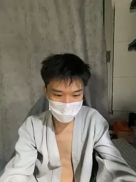 Zhang_yiovo live cam on StripChat