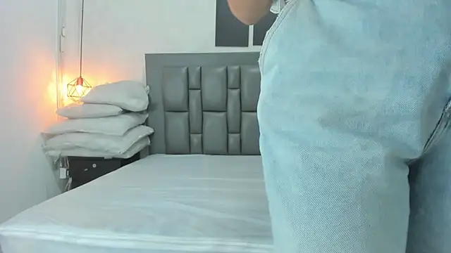 Cloe_Hill1 webcam
