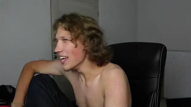 Mike_Reesee webcam
