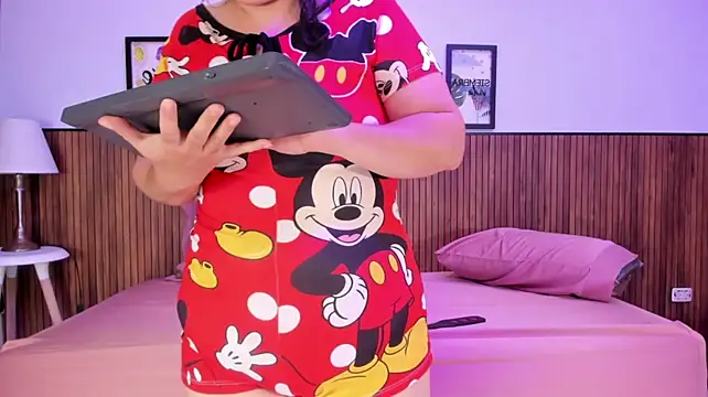 shayra_moon webcam