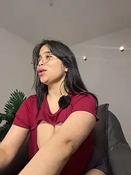 tati_reyess webcam