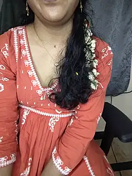 Cute-Smiely-Queen-Telugu webcam