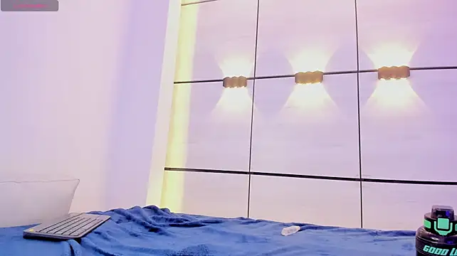 pocahontas_pow webcam
