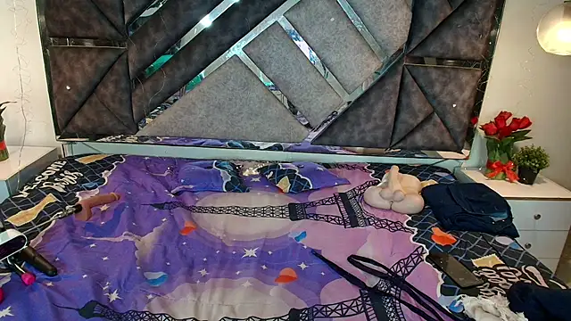 MysticMature webcam