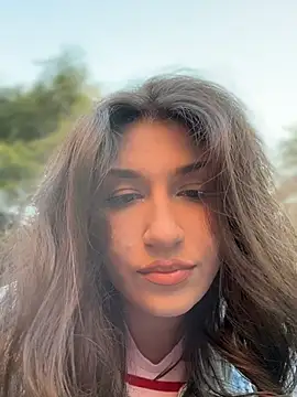ScarletBloom_ webcam