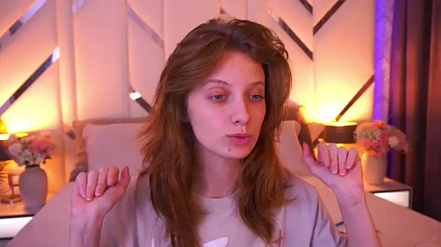 CuteeFoxy webcam